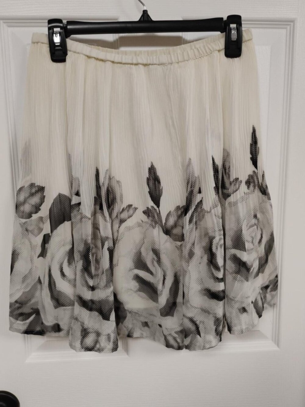 ELLE Black White Floral Pleated Mini Skirt Size L